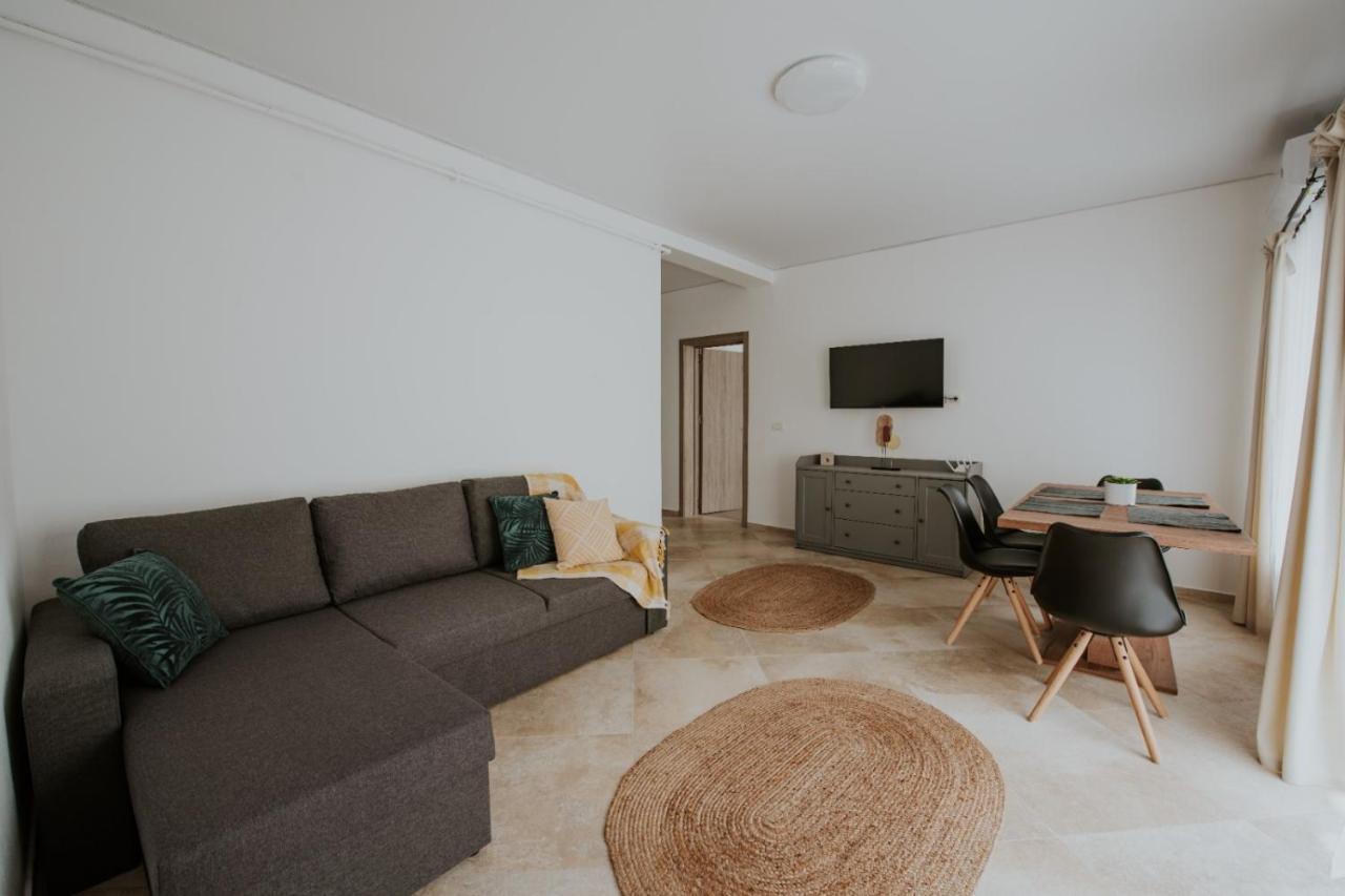 The Nook Aparthotel ティミショアラ エクステリア 写真