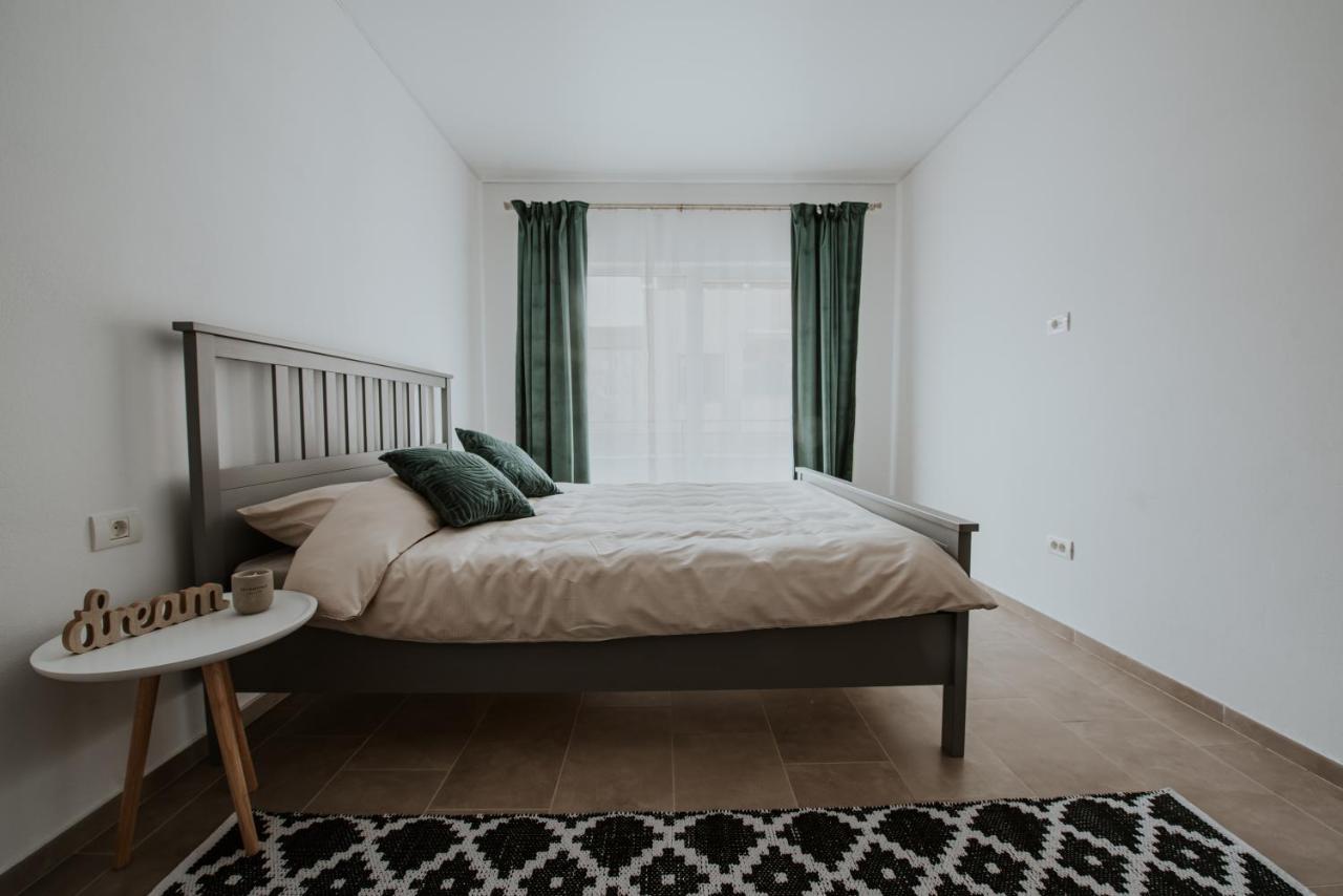 The Nook Aparthotel ティミショアラ エクステリア 写真