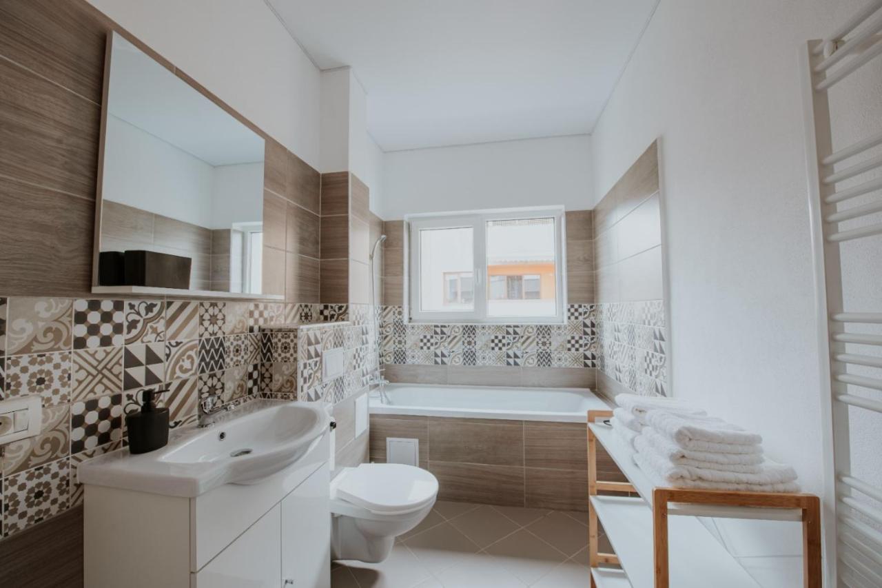 The Nook Aparthotel ティミショアラ エクステリア 写真