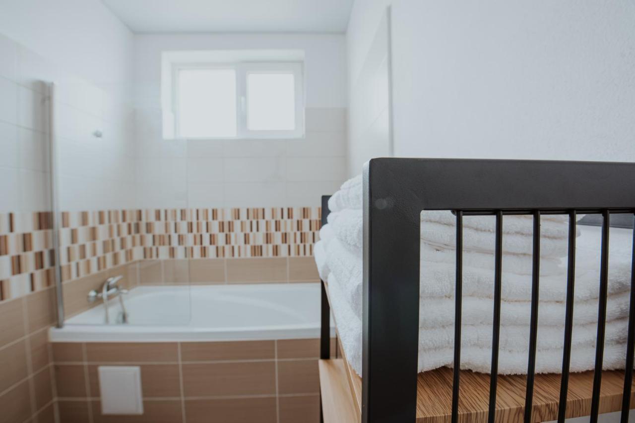 The Nook Aparthotel ティミショアラ エクステリア 写真